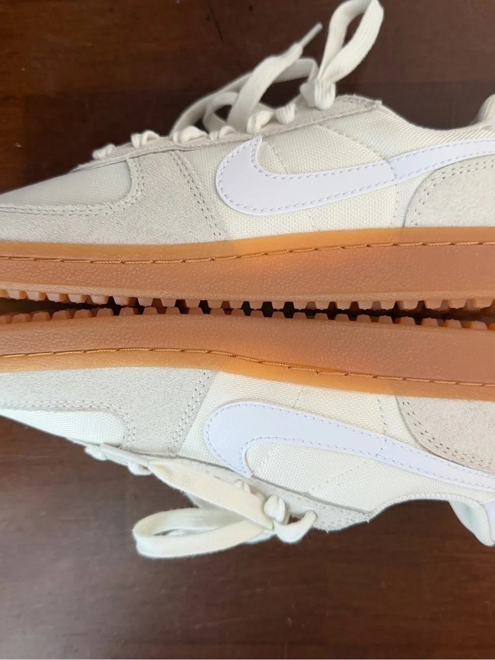 NIKE Field General White Low-Top Sneaker Gum Sole Youth Size 5.5 IF0465-102